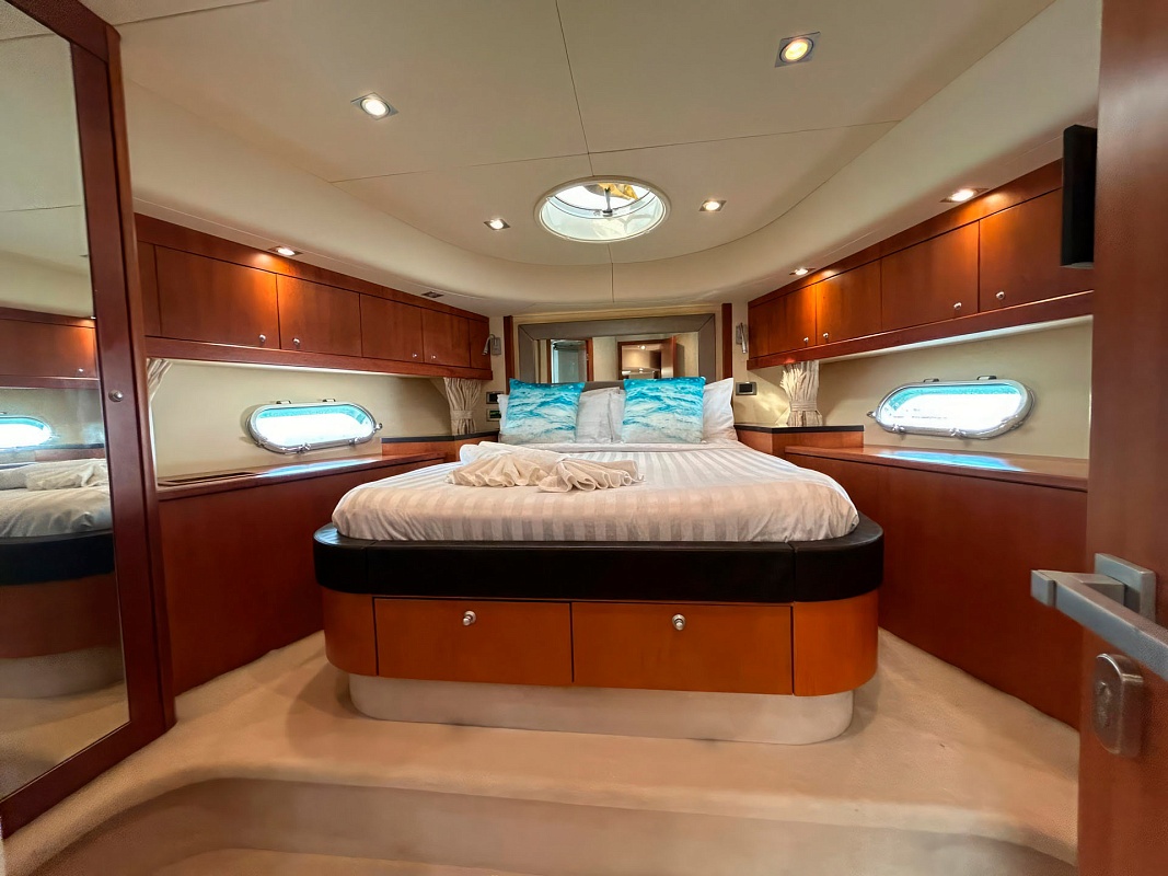 Аренда моторной яхты Sunseeker Manhattan 60 Sea Scape на Пхукете, Таиланд